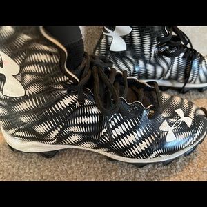 Under Armour Football high top Cleats